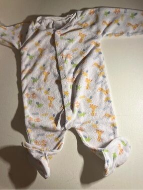 Unbranded White Baby Footed One-Piece with Yellow Giraffe Print